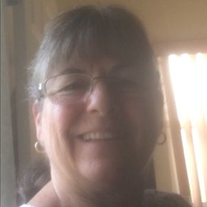 Meet your Posher, Deborah